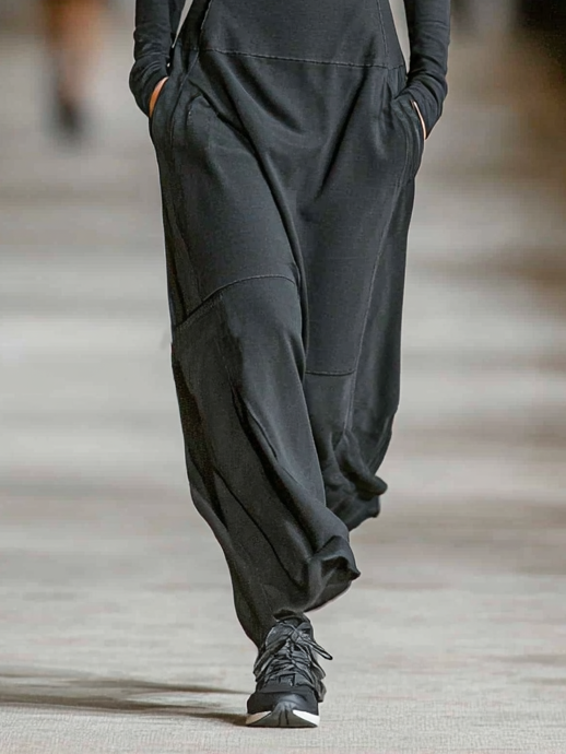 Vestido Largo de Mezcla de Algodón para Mujeres con Cuello Medio-Alto y Cierre de Cremallera, Corte Suelto, Casual y Athleisure – Negro
