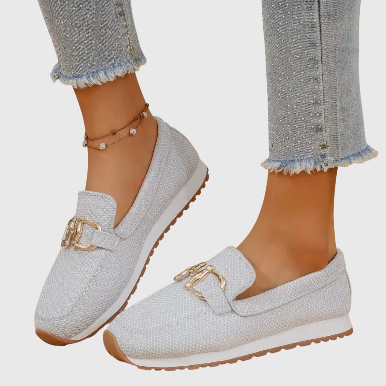 Mocasines Transpirables para Mujeres con Detalle de Caballo Dorado, Ligeros y de Fácil Uso – Susana