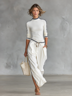 Conjunto Deportivo de Dos Piezas para Mujeres con Top de Cuello Medio Alto y Pantalones Anchos con Cuerda – Blanco