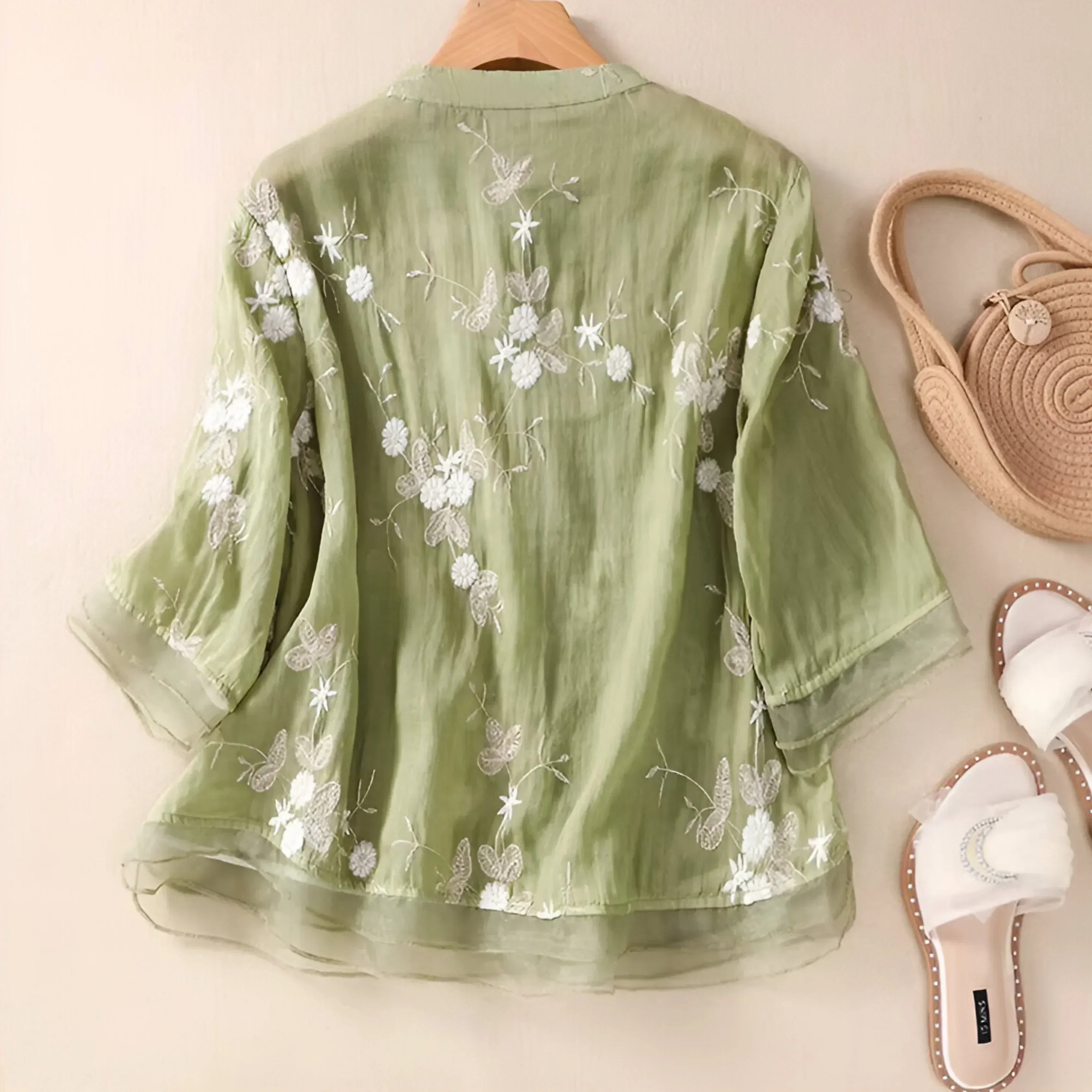 Top de Algodón para Mujeres con Flores Bordadas Femenino Suave Transpirable Casual Elegante para el Día a Día – Emily