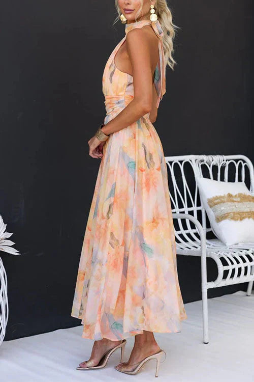 Vestido Largo de Gasa Floral Elegante con Escote Halter Acuarelado para Invitadas a Bodas y Fiestas – Sandra Melocotón