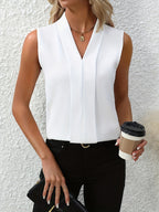 Blusa Sin Mangas Plisada con Escote en V para Mujeres Elegante y Fluida para Trabajo, Casual y Brunch – Beatrice