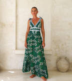 Conjunto de traje de baño de una pieza con escote en V, cordones y falda larga impresa para mujeres – Verde Floral