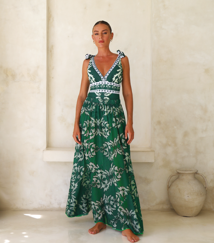 Conjunto de traje de baño de una pieza con escote en V, cordones y falda larga impresa para mujeres – Verde Floral
