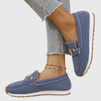 Mocasines Transpirables para Mujeres con Detalle de Caballo Dorado, Ligeros y de Fácil Uso – Susana