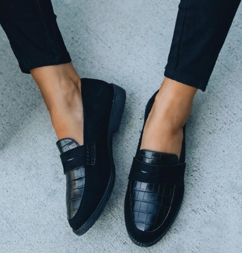 Mocasines de Textura de Cocodrilo para Mujer con Plantilla Acolchada, Casual, Formal y Elegante – Hannah