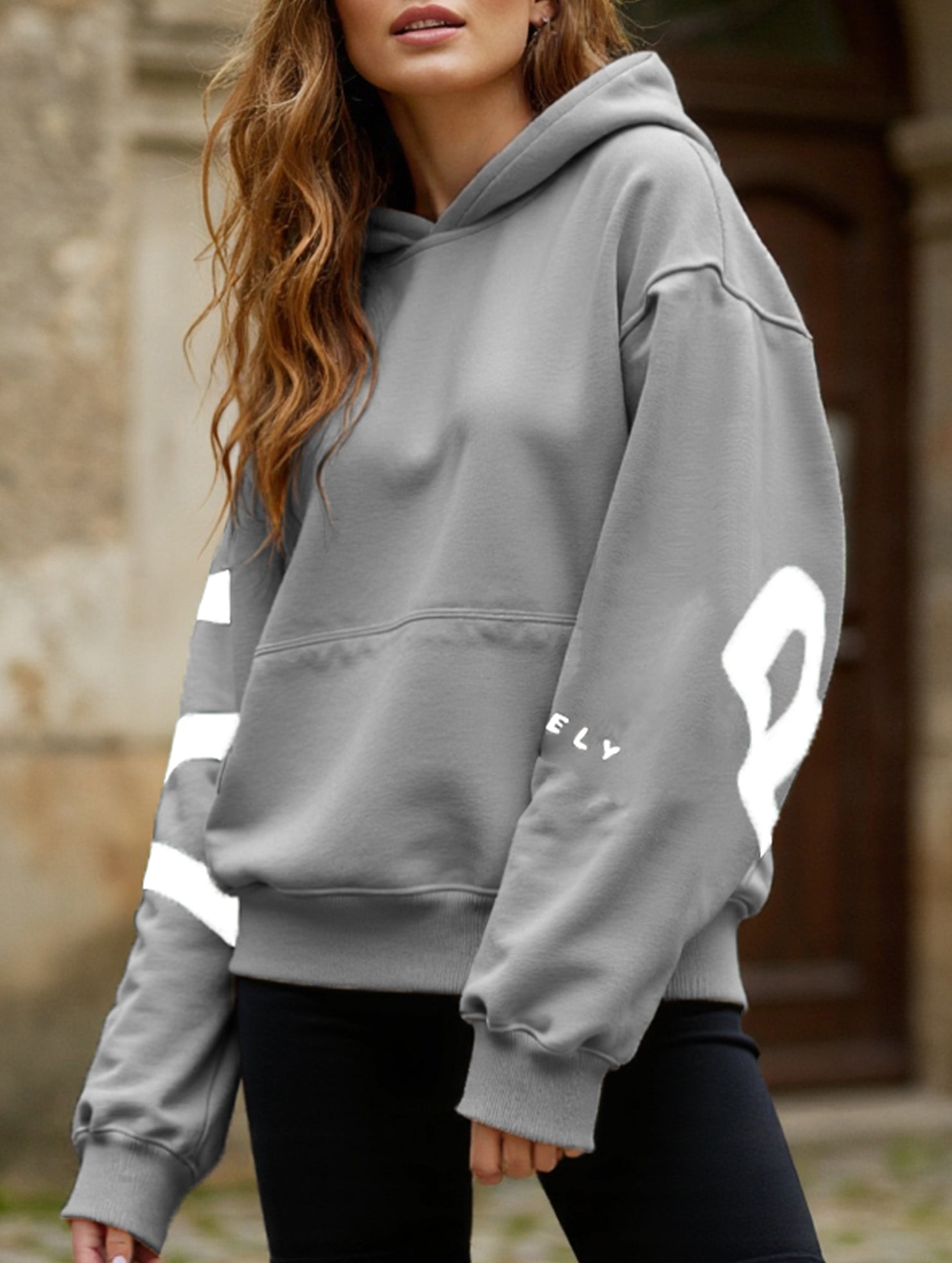 Sudadera con Capucha Gráfica Oversized para Mujeres, Ropa Casual de Calle, Suéter Cómodo de Ajuste Suelto – Gris Azul