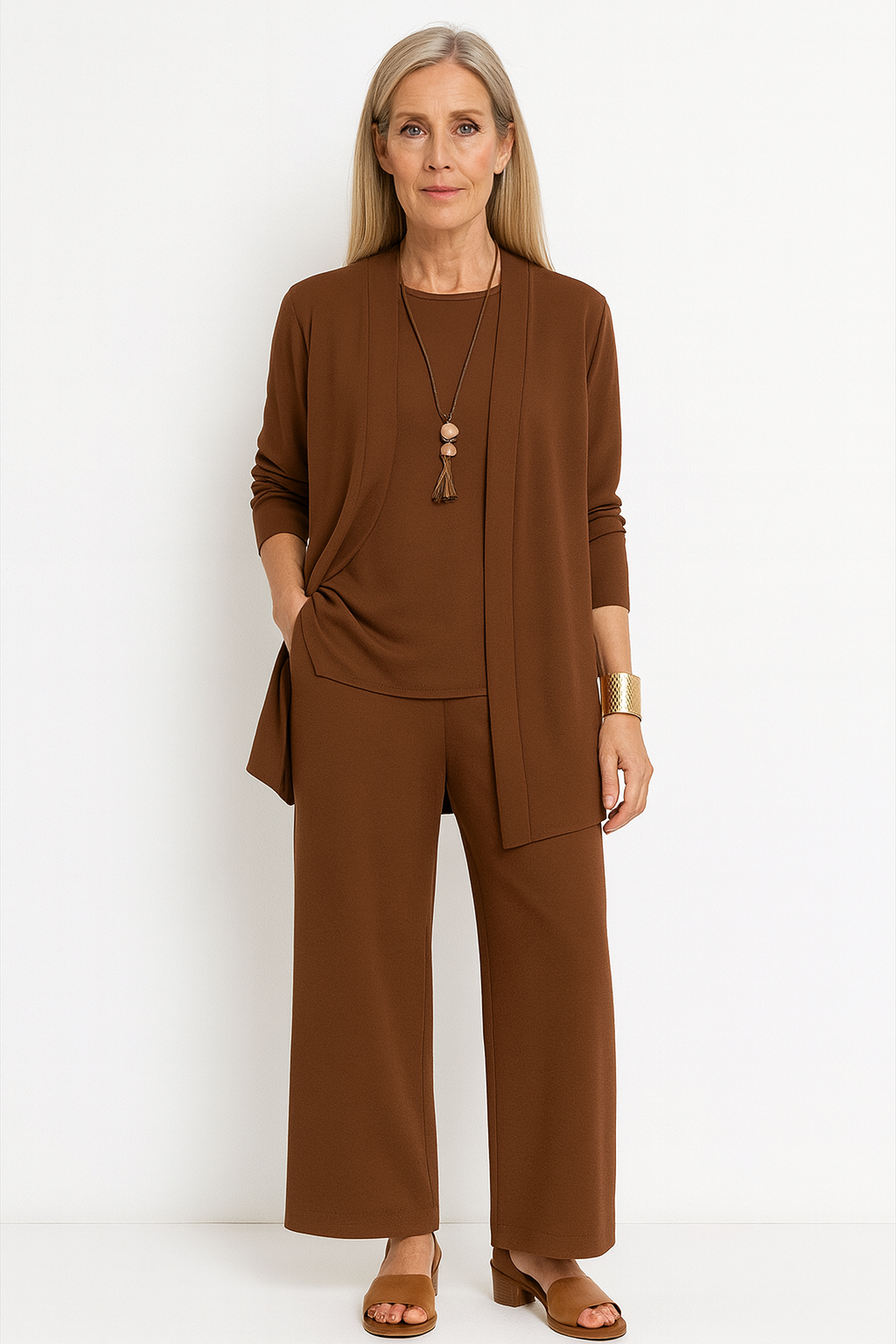 Conjunto Elegante de 3 Piezas para Mujeres: Blazer, Chaleco y Pantalones de Pierna Ancha, Ligeros y Chic Casual – Pin