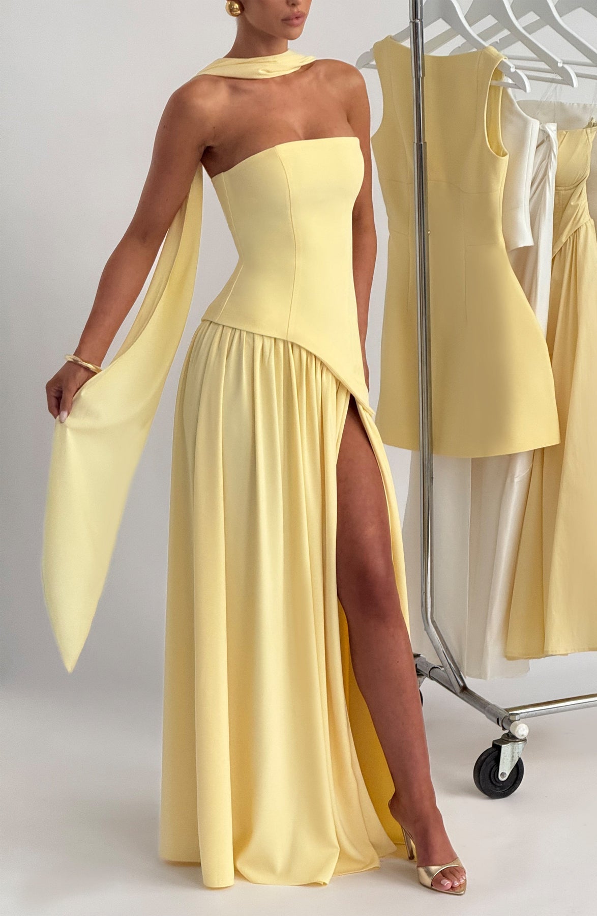 Vestido Maxi Elegante Sin Mangas para Mujer con Ajuste y Abertura Formal para Fiestas de Bodas – Mya
