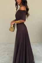 Vestido de Fiesta Formal para Invitadas de Boda - Manga Asimétrica, Cuerpo Drapado de Malla, Romántico – Brittany