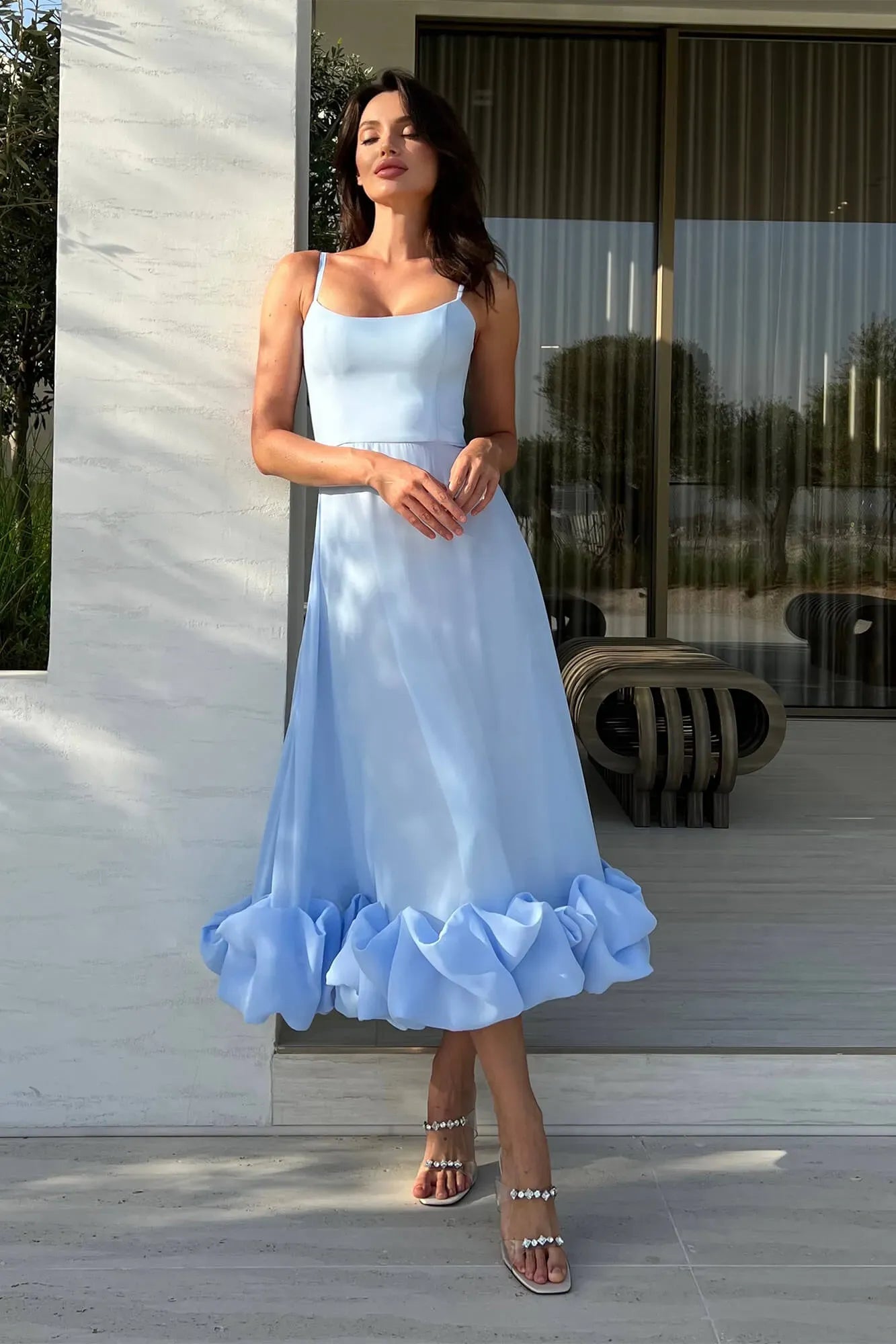 Vestido Midi Sin Mangas para Invitadas de Boda - Silueta Fluida, Definición de Cintura, Ligero y Versátil – Heather