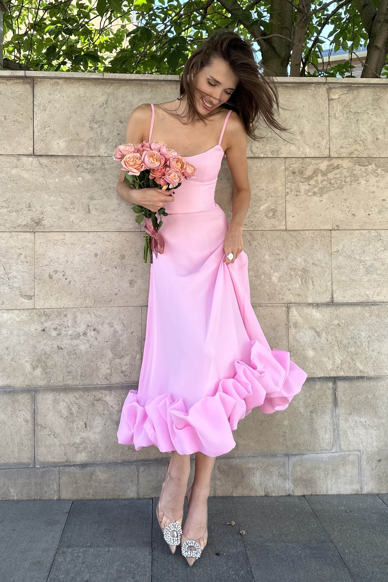 Vestido Midi Sin Mangas para Invitadas de Boda - Silueta Fluida, Definición de Cintura, Ligero y Versátil – Heather