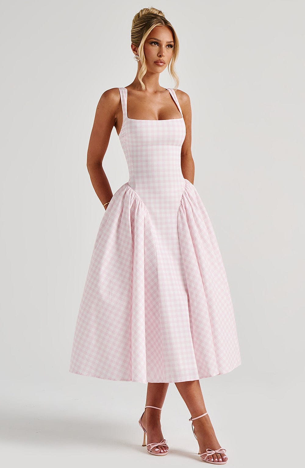 Vestido Midi de Cuello Cuadrado Sin Mangas de Gingham para Mujeres con Espalda con Cordones y Falda Voluminosa – Kaydence
