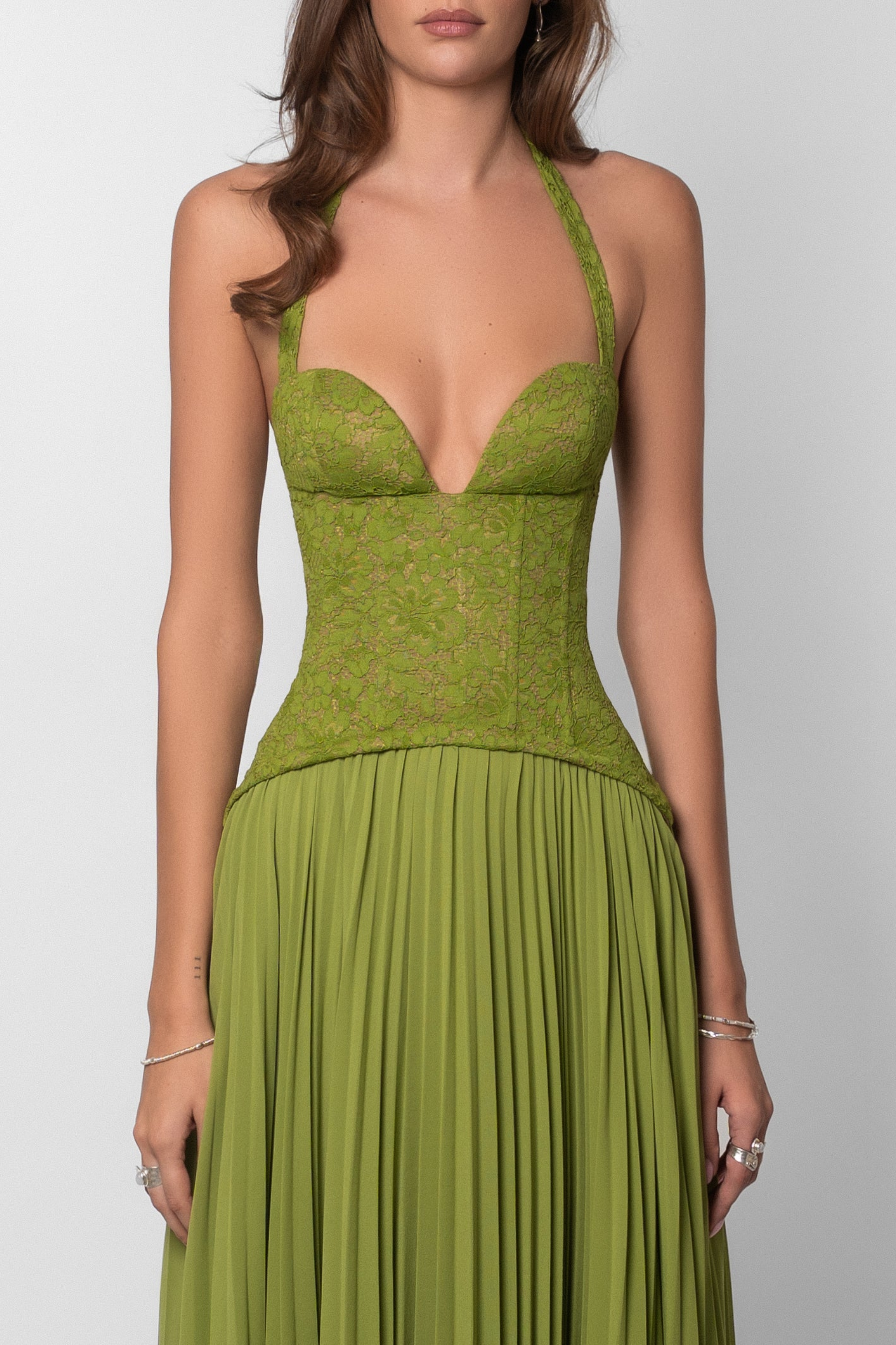 Vestido de Novia Largo para Mujer con Cuerpo de Encaje Plisado y Falda Fluida – Kenley