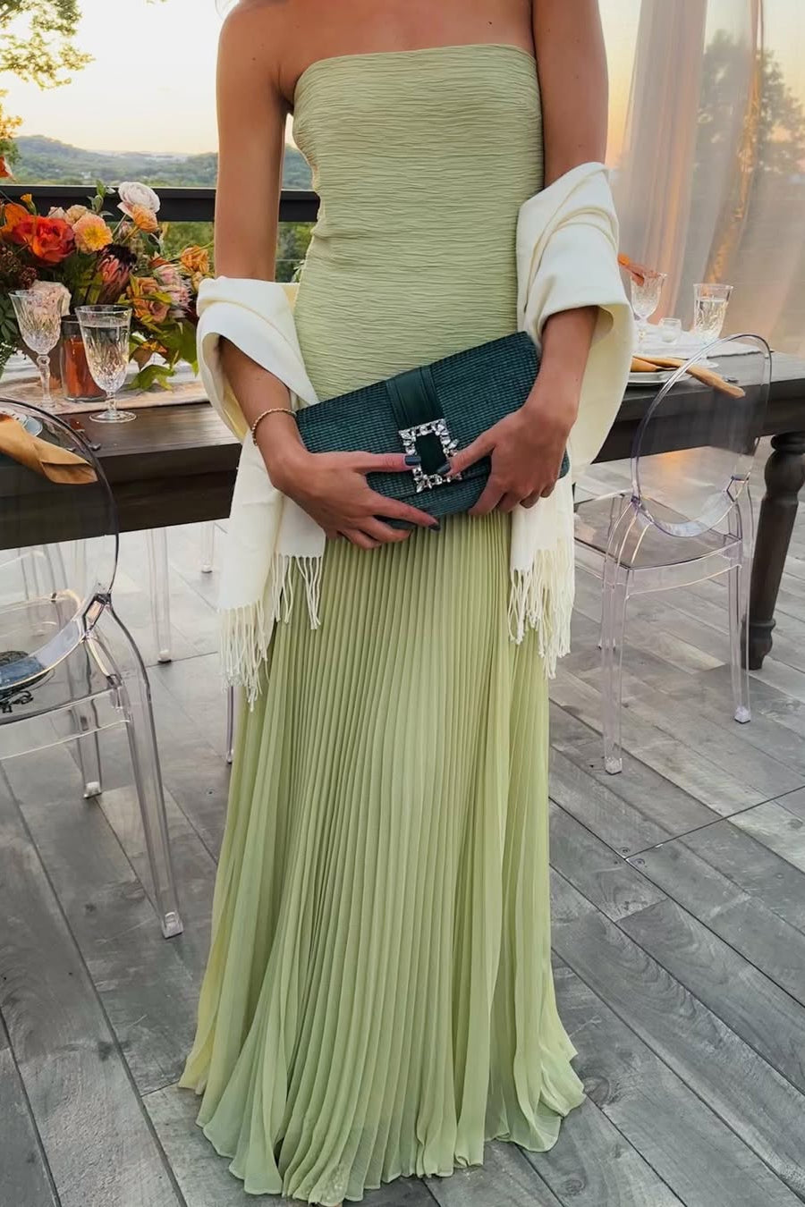 Vestido Largo Sin Tirantes con Cintura Caída para Invitadas a Bodas, Fiestas en Jardín, Ceremonias y Galas de Verano – Skyla Verde Salvia