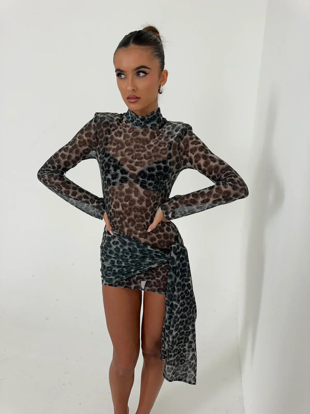 Vestido Mini de Manga Larga de Malla para Mujeres, Ajustado y Asimétrico, Perfecto para Fiestas Nocturnas, Cumpleaños, Verano – Tess