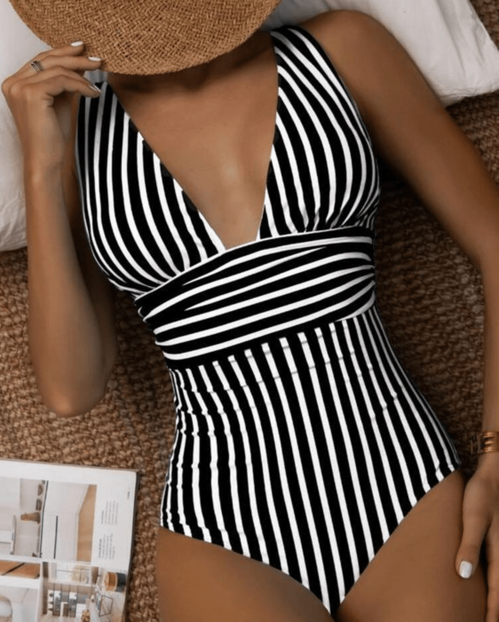 Traje de baño de una pieza moderno a rayas para mujer, con escote en V profundo, cintura esculpida, elástico, ideal para la playa en verano
