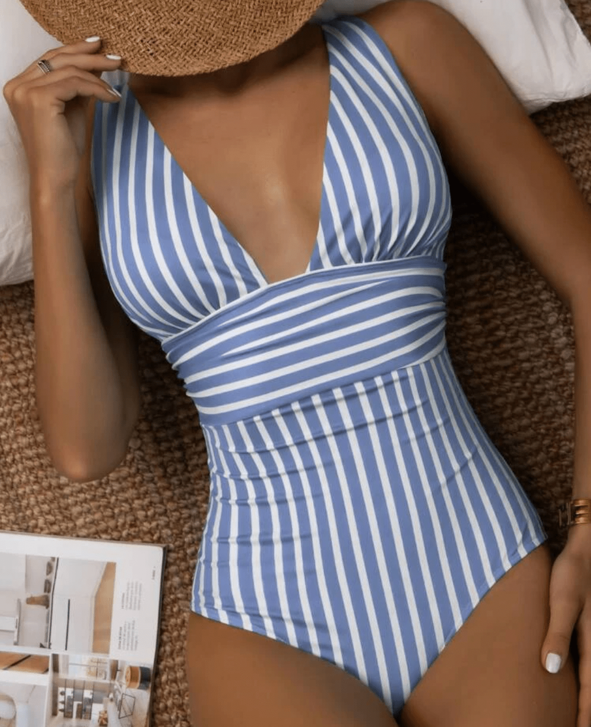 Traje de baño de una pieza moderno a rayas para mujer, con escote en V profundo, cintura esculpida, elástico, ideal para la playa en verano