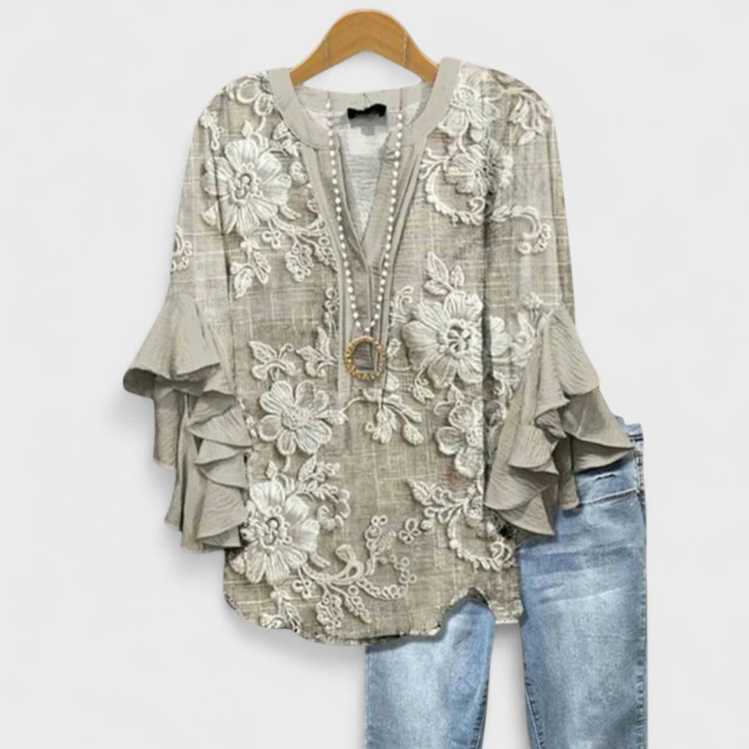 Blusa Floral Ligera para Mujer con Volantes y Manga de Campana, Cuello en V, Casual, Elegante, Ideal para el Día a Día – Kay