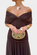 Vestido Midi Elegante de Mujer con Hombros Descubiertos, Cuerpo Drapado y Fruncido, Floral y Femenino – Lowenna
