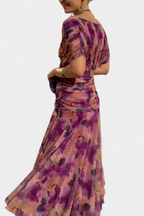 Vestido Midi Elegante de Mujer con Hombros Descubiertos, Cuerpo Drapado y Fruncido, Floral y Femenino – Lowenna