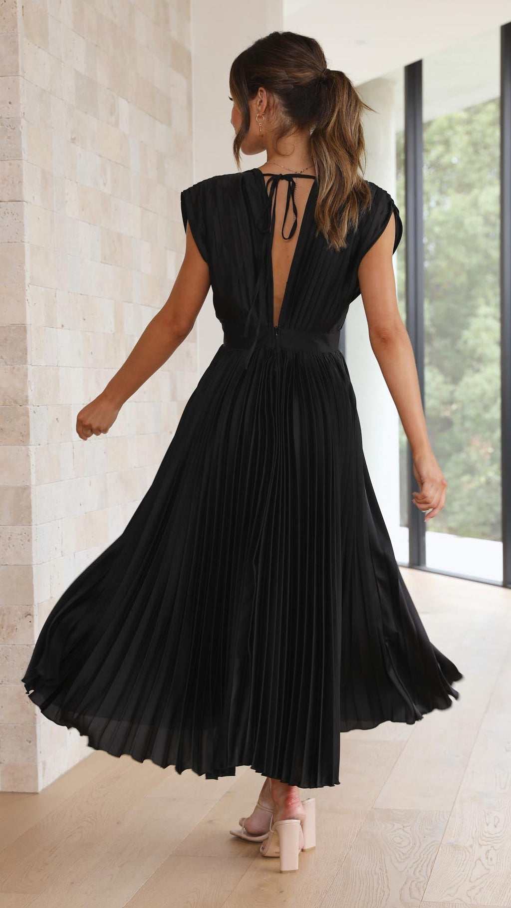 Vestido Midi Plisado Elegante para Mujer con Escote en V, Ideal para Bodas, Casual, Noche Formal – Maria