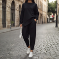 Conjunto de Camiseta y Pantalones de Dos Piezas de Tejido para Mujeres - Ropa Casual de Uso Diario, Ropa de Casa, Estilo Urbano, Conjunto Cómodo y Oversized – Negro, Gris, Blanco