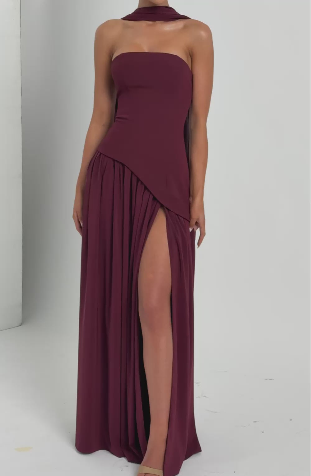 Vestido Maxi Elegante Sin Mangas para Mujer con Ajuste y Abertura Formal para Fiestas de Bodas – Mya