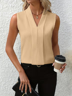 Blusa Sin Mangas Plisada con Escote en V para Mujeres Elegante y Fluida para Trabajo, Casual y Brunch – Beatrice