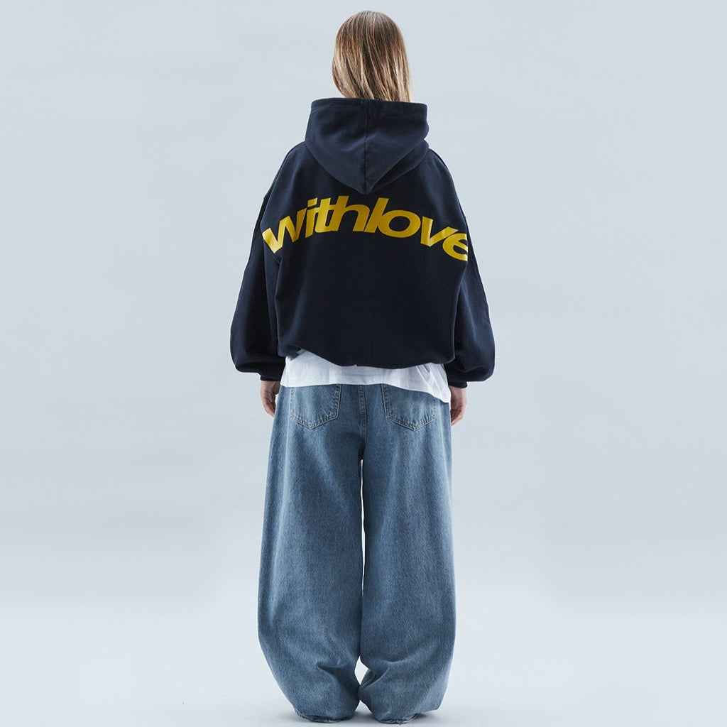 Sudadera Oversized de Mujer con Estampado Gráfico "Con Amor" – Negro