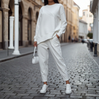 Conjunto de Camiseta y Pantalones de Dos Piezas de Tejido para Mujeres - Ropa Casual de Uso Diario, Ropa de Casa, Estilo Urbano, Conjunto Cómodo y Oversized – Negro, Gris, Blanco