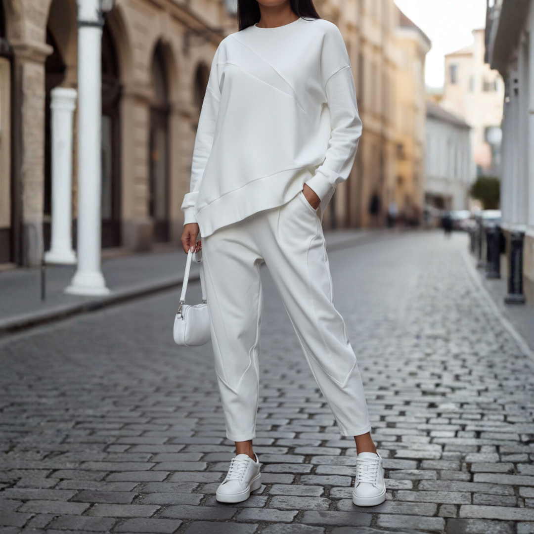 Conjunto de Camiseta y Pantalones de Dos Piezas de Tejido para Mujeres - Ropa Casual de Uso Diario, Ropa de Casa, Estilo Urbano, Conjunto Cómodo y Oversized – Negro, Gris, Blanco